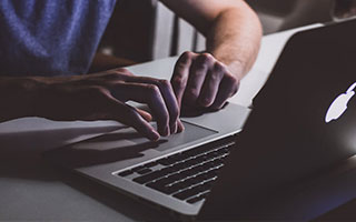 蜂鸟影院怎么读才不跑偏？重点盯范围边界画在哪，顺手把结论降到“可能”