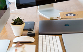 天天影院对照一下更稳：盯住前提藏在哪里，顺手把关键句圈出来